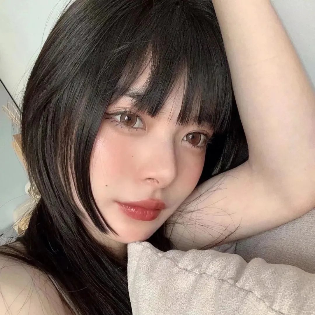 继母与女儿之间的小休止